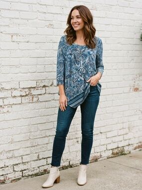 NWT Cleo Petites Blue Paisley Sharkbite Hem Tunic Top 3/4 Sleeve SZ M